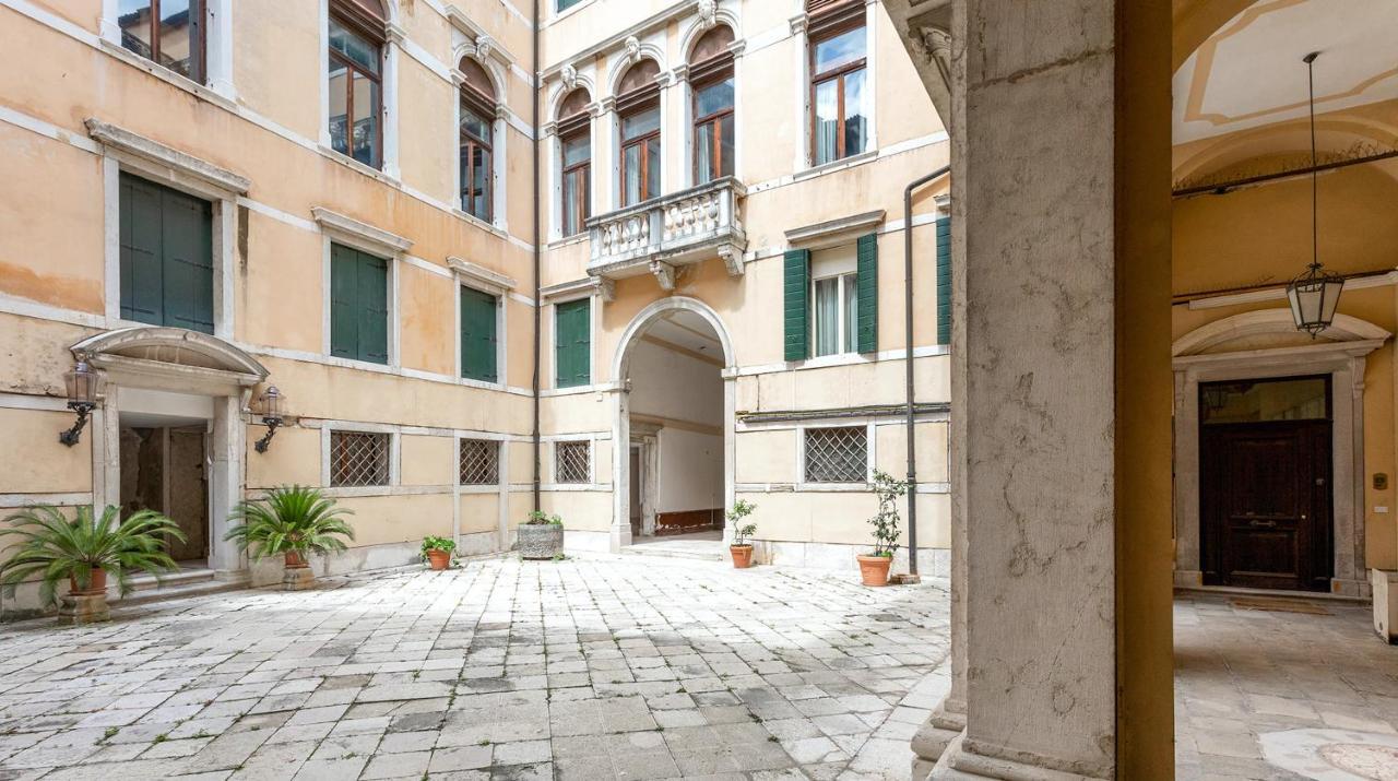 Luxury On The Gran Canal With Wonderful View Венеция Екстериор снимка